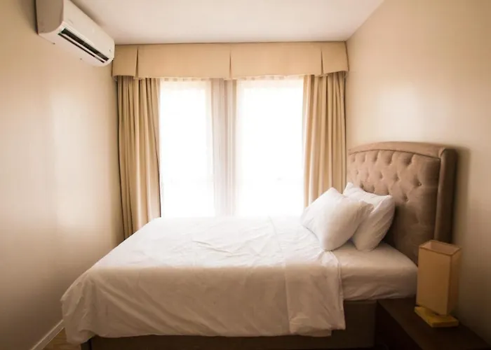 Casa - Coastal Getaway Two-bedroom Vacation With Free Parking In Amalfi By De Mare Cebu