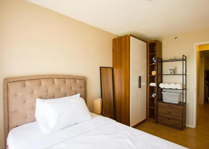 Casa - Coastal Getaway Two-bedroom Vacation With Free Parking In Amalfi By De Mare Cebu