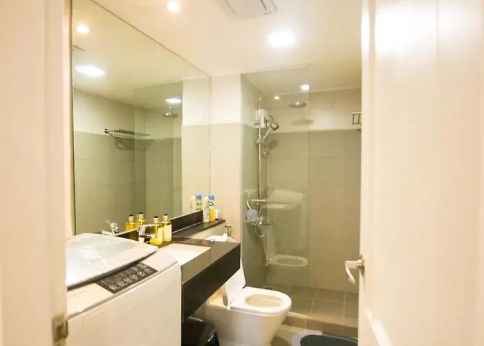 Casa - Coastal Getaway Two-bedroom Vacation With Free Parking In Amalfi By De Mare Cebu